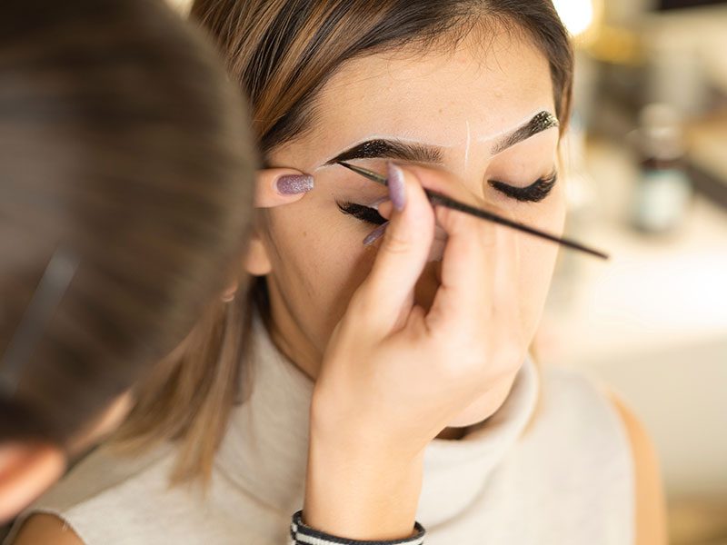 Farbenie obočia a rias